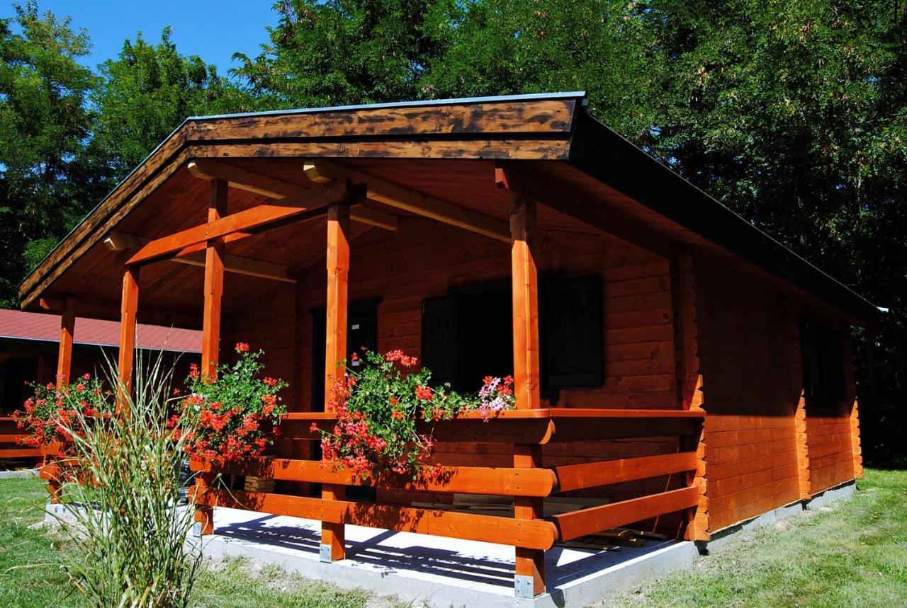 Villa Hedi Vendeghaz Dunakiliti Exterior foto